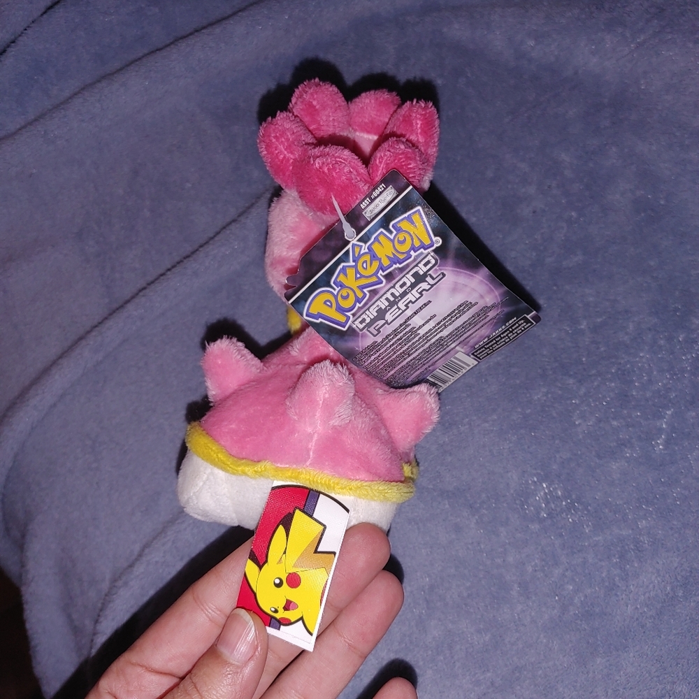 Pokémon Shellos Plush Toy